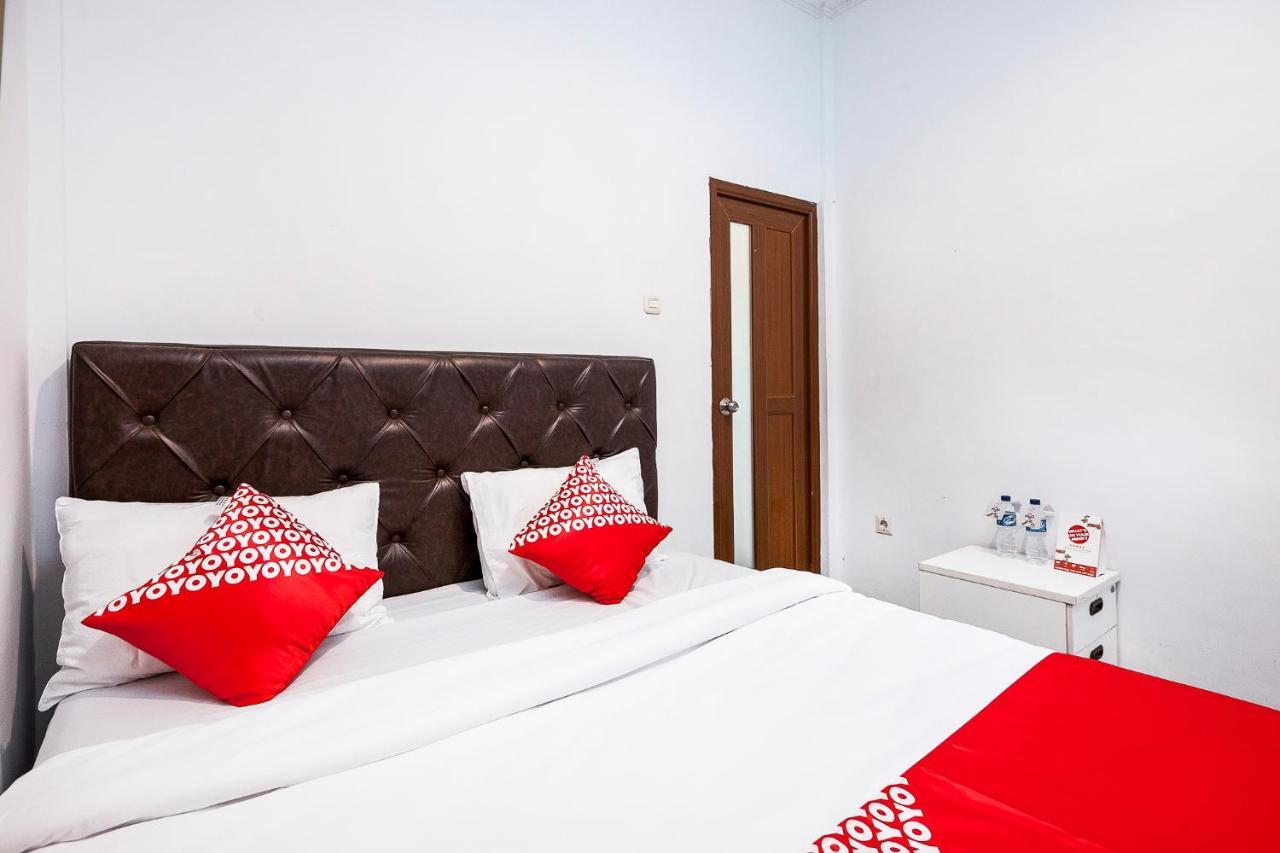Oyo 1520 Hotel Kartini Tarutung Dış mekan fotoğraf