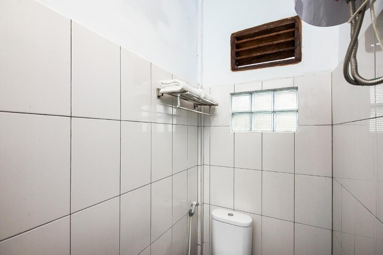 Oyo 1520 Hotel Kartini Tarutung Dış mekan fotoğraf